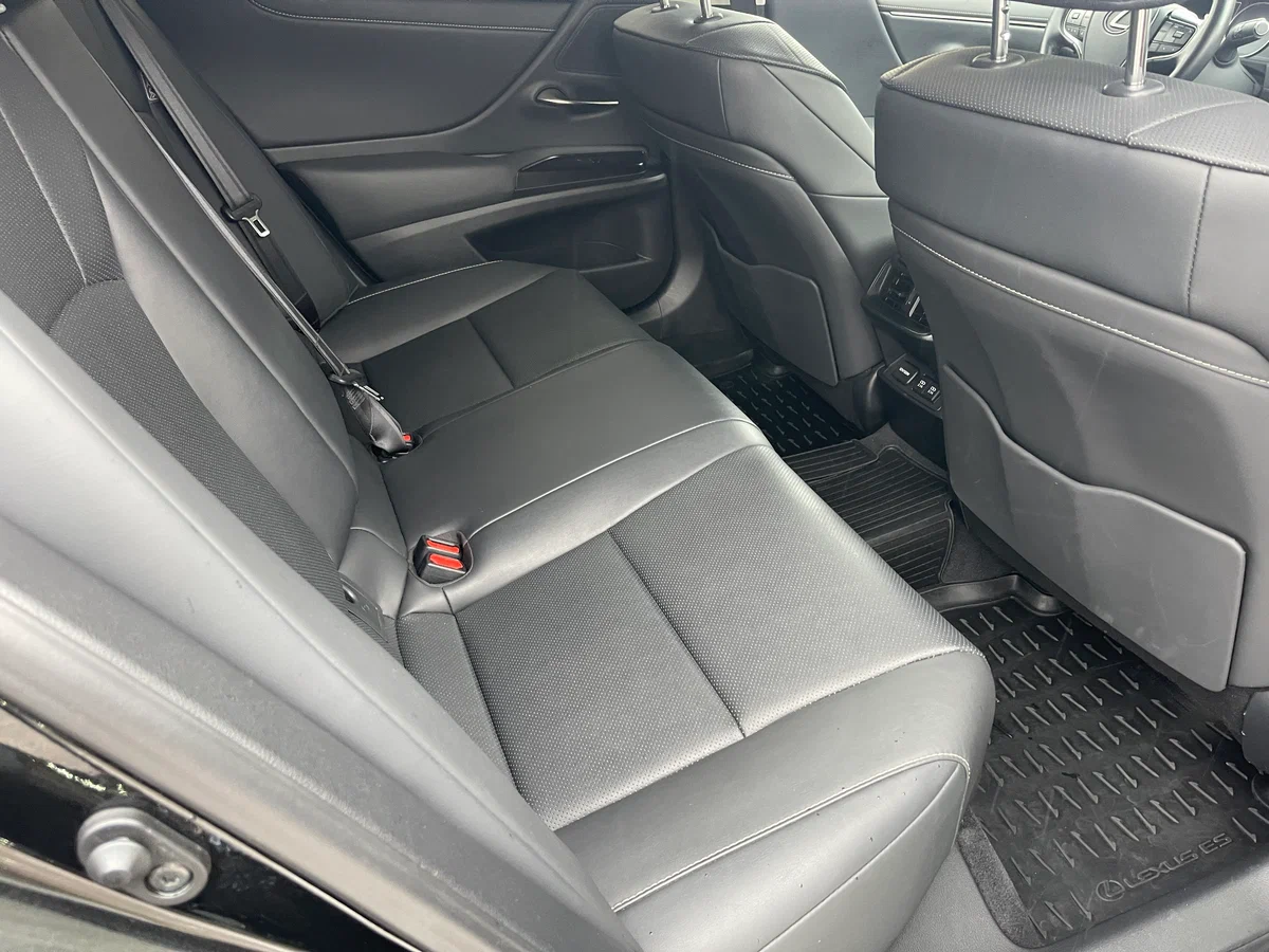 Аренда Lexus ES